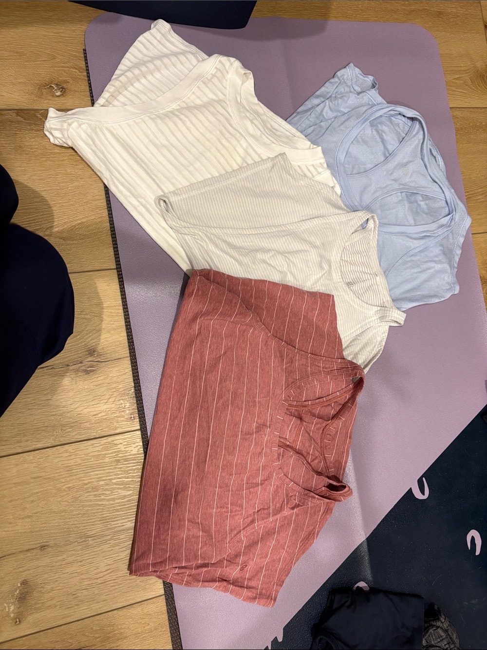 Lululemon Tank Bundle (4)